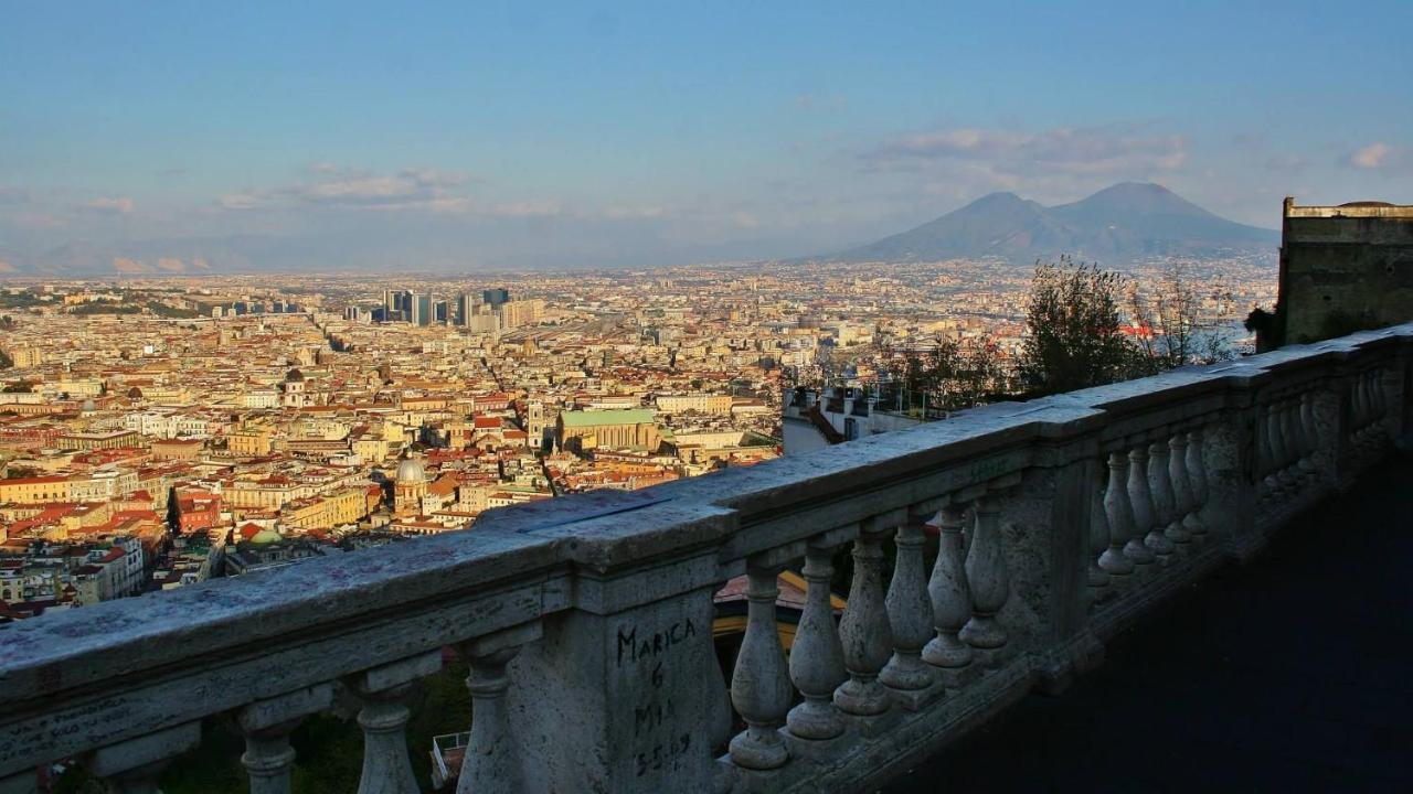 Casa Ste - San Martino, Vomero, * Naples